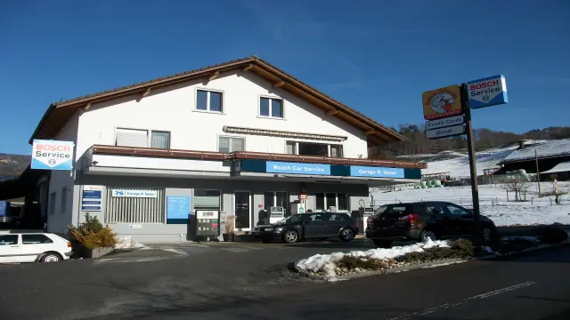 Aussenansicht Tankstelle