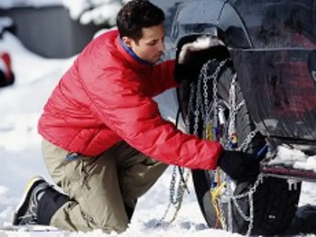 Na co je třeba dbát při jízdě se sněhovými řetězy?