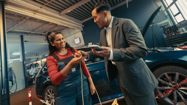 Sähkö- ja hybridiautojen huolto