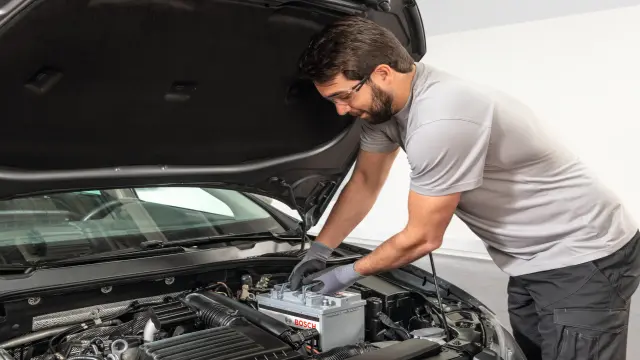 Bosch Car Service, des batteries Bosch pour une qualité de route garantie