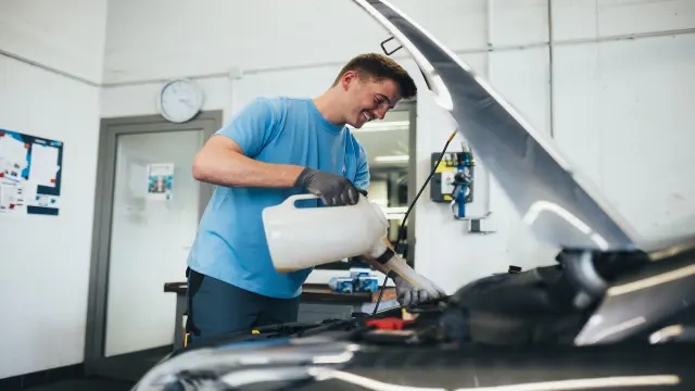 Vidange de boîte de vitesse et boîte automatique, choisissez Bosch Car Service