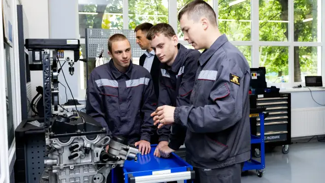От обучения к трудоустройству: в Чернигове открыли Bosch Junior Academy
