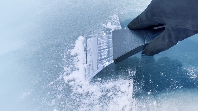 Ice scraper